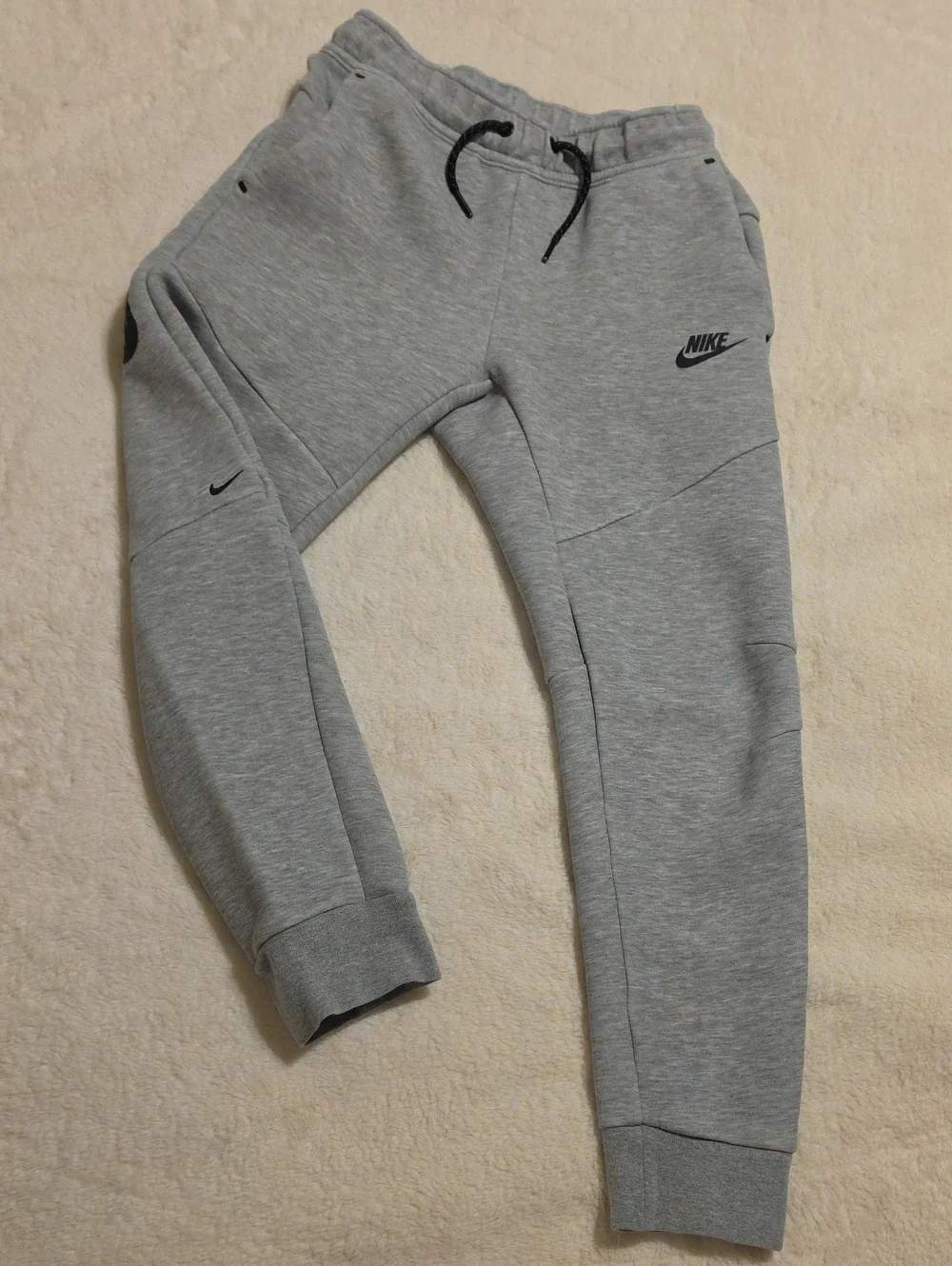 Nike Sportswear Tech Fleece Joggers Boys Medium Size Gray